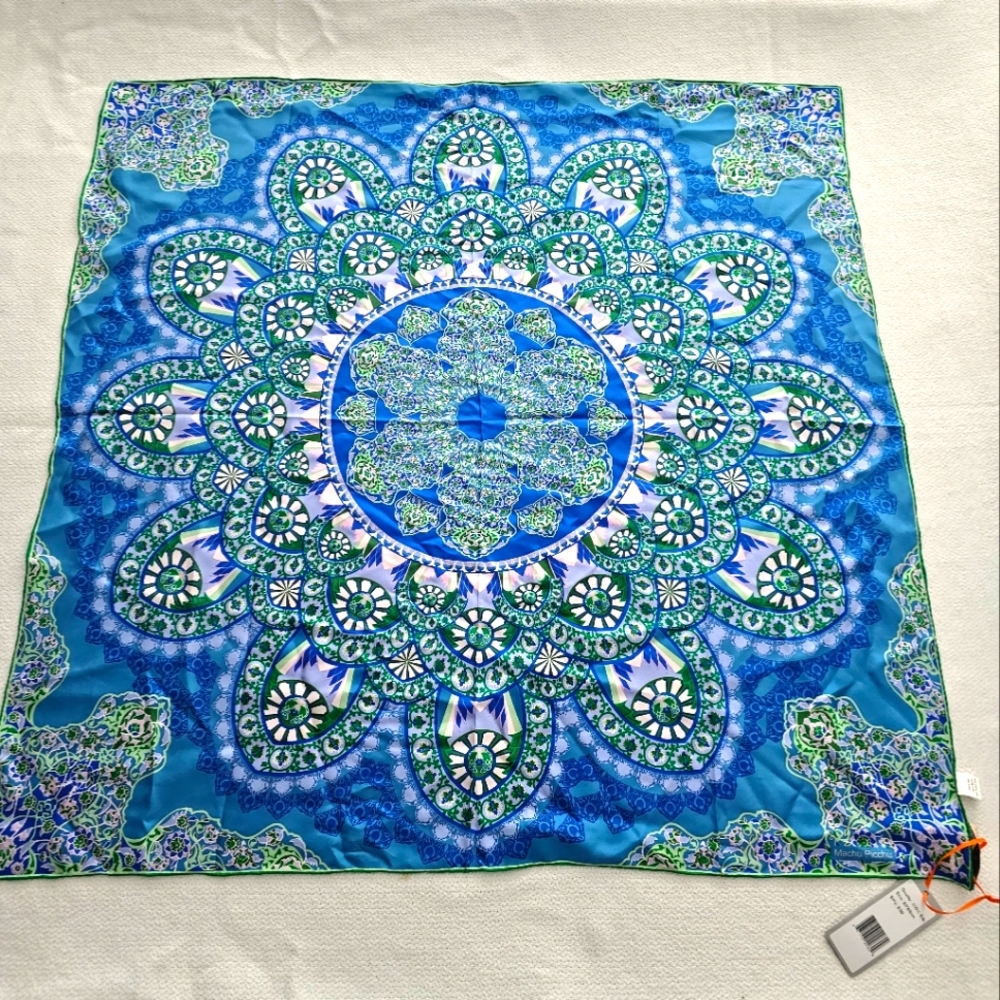 NWT Machu Picchu Silk Scarf 34" x34" Beautiful Blue Patterned